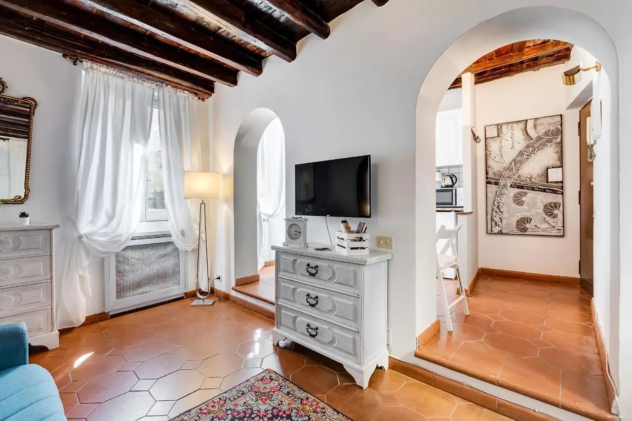 White Coronari Apartment Roma Italia