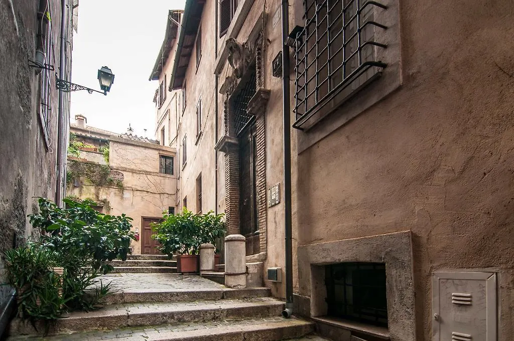 White Coronari Apartment Rom